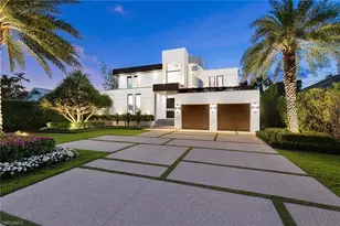 652 Bougainvillea Rd, Naples, FL 34102 - Photo 2