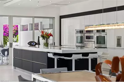 652 Bougainvillea Rd, Naples, FL 34102 - Photo 16