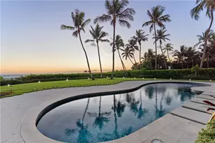 1270 Gulf Shore Blvd S, Naples, FL 34102 - Photo 2