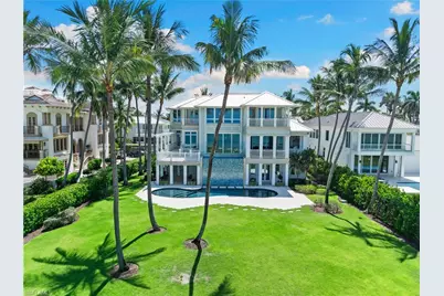 1270 Gulf Shore Blvd S, Naples, FL 34102 - Photo 4
