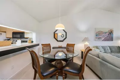 5975 Bloomfield Cir #C302, Naples, FL 34112 - Photo 6