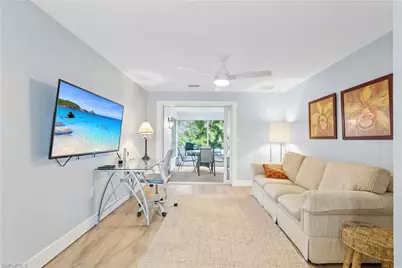 541 94th Ave N, Naples, FL 34108 - Photo 8