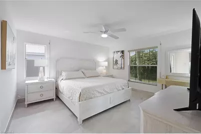 881 Gulf Pavilion Dr #201, Naples, FL 34108 - Photo 16