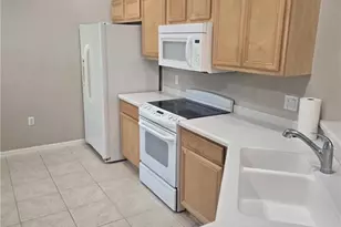 10344 Whispering Palms Dr, Fort Myers, FL 33913 - Photo 4