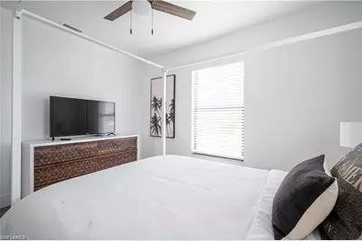 507 14th St N, Naples, FL 34102 - Photo 8