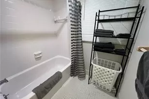 690 95th Ave N, Naples, FL 34108 - Photo 32