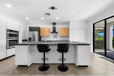4764 Formosa Dr, Naples, FL 34119 - Photo 4