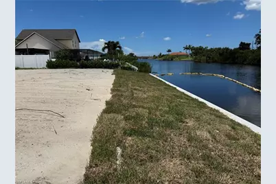2907 NW 9th St, Cape Coral, FL 33993 - Photo 2