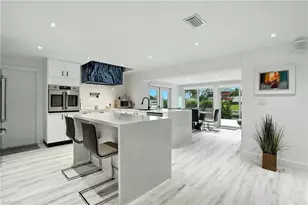 5 Glenview Manor Dr, Fort Myers Beach, FL 33931 - Photo 8