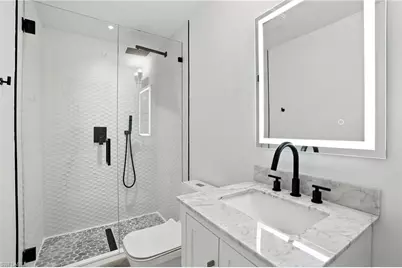 5 Glenview Manor Dr, Fort Myers Beach, FL 33931 - Photo 18