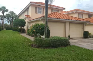 445 Robin Hood Cir, Naples, FL 34104 - Photo 22