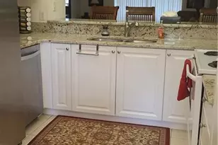 445 Robin Hood Cir, Naples, FL 34104 - Photo 6