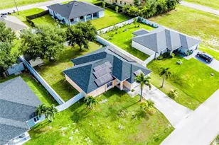 501 NE 24th Terrace, Cape Coral, FL 33909 - Photo 10