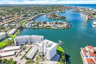 250 Park Shore Dr, Naples, FL 34103 - Photo 20