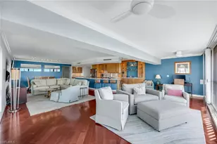 250 Park Shore Dr, Naples, FL 34103 - Photo 2