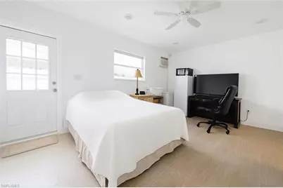 5010 31st Ave SW, Naples, FL 34116 - Photo 22