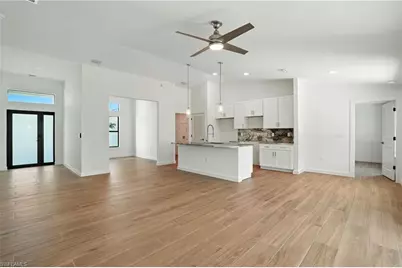 2607 38th St SW, Lehigh Acres, FL 33976 - Photo 4