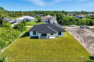 2607 38th St SW, Lehigh Acres, FL 33976 - Photo 38