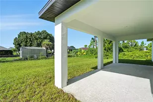 2607 38th St SW, Lehigh Acres, FL 33976 - Photo 32
