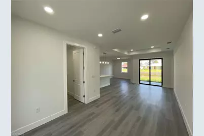 1137 Damen St E, Lehigh Acres, FL 33974 - Photo 6