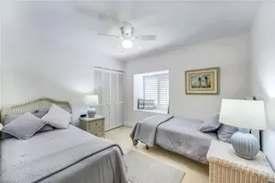 631 Beachwalk Cir, Naples, FL 34108 - Photo 14