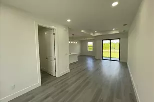 817 Newell St E, Lehigh Acres, FL 33974 - Photo 6