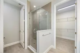 2633 Seychelles Cir, Naples, FL 34112 - Photo 16