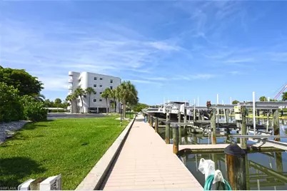 12945 Vanderbilt Dr #304, Naples, FL 34110 - Photo 42