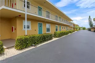 401 Charlemagne Blvd, Naples, FL 34112 - Photo 6