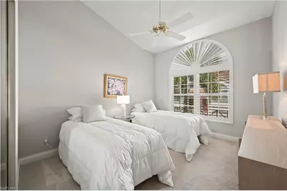 167 Colonade Cir, Naples, FL 34103 - Photo 24