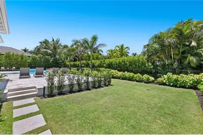 2989 Regatta Rd, Naples, FL 34103 - Photo 8
