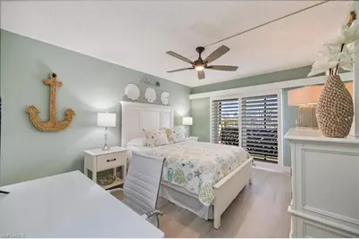 3200 Gulf Shore Blvd N #403, Naples, FL 34103 - Photo 16