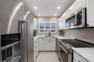 3200 Gulf Shore Blvd N, Naples, FL 34103 - Photo 12