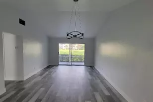 118 Quail Forest Blvd, Naples, FL 34105 - Photo 4