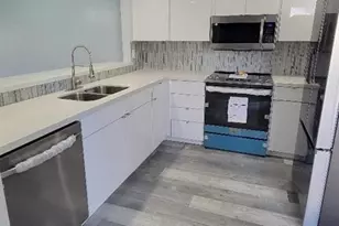 118 Quail Forest Blvd, Naples, FL 34105 - Photo 8