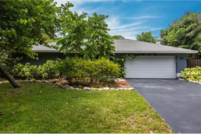 2667 River Reach Dr, Naples, FL 34104 - Photo 2