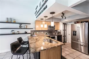 2667 River Reach Dr, Naples, FL 34104 - Photo 10