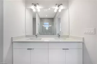 121 NE 8th Terrace, Cape Coral, FL 33909 - Photo 12