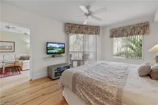 7622 Pebble Creek Cir, Naples, FL 34108 - Photo 10