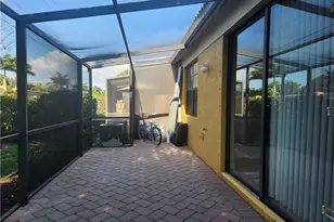 7512 Bristol Cir, Naples, FL 34120 - Photo 16