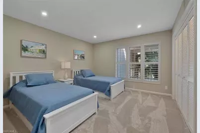 102 Clubhouse Dr #375, Naples, FL 34105 - Photo 10