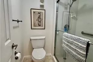 555 Park Shore Dr, Naples, FL 34103 - Photo 26