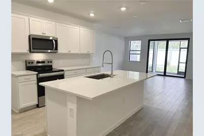 27831 Solis Grande Drive, Bonita Springs, FL 34135 - Photo 2