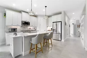 4691 Centaurus Cir, Naples, FL 34120 - Photo 4