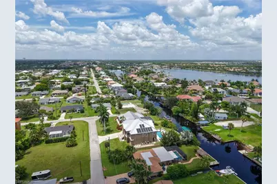 6075 Island Park Ct, Fort Myers, FL 33908 - Photo 32