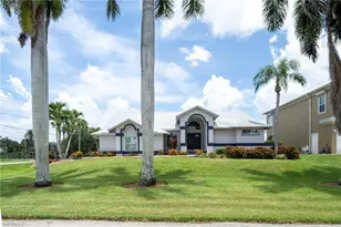 6075 Island Park Ct, Fort Myers, FL 33908 - Photo 4