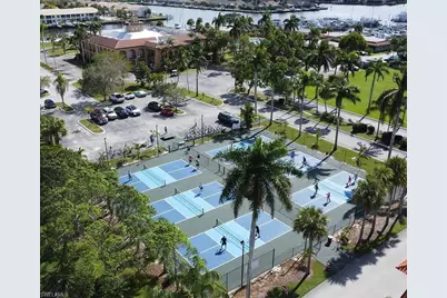 25000 E Tamiami Trl #F284, Naples, FL 34114 - Photo 4