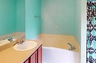 320 Laurel Ave, Lehigh Acres, FL 33974 - Photo 18