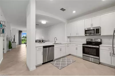 2052 Vermont Ln, Naples, FL 34120 - Photo 6