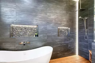 565 Fairway Terrace, Naples, FL 34103 - Photo 16